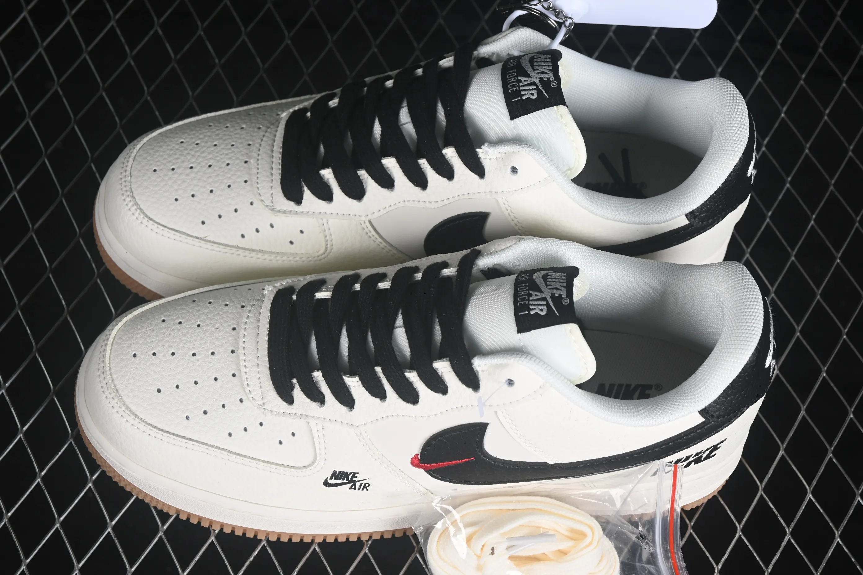 All categories Nk Air Force 1 Air Force series Nk Air Force 1 Low Air Force low-top Nike Air Force 1'07 Low joint model Air Force 1 low-top casual sneakers DN9688-121